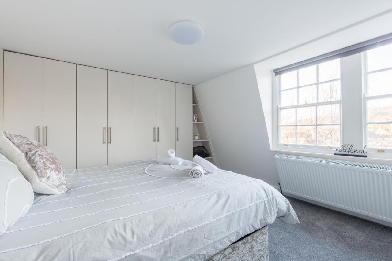 Luxe Maisonette- Parking, 4K Tvs, Leds, Local Snacks And More! 바스 외부 사진